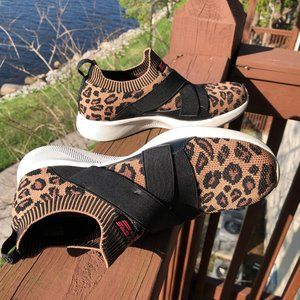 Skechers Leopard Print Tennis Shoes